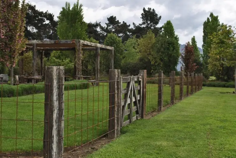 nov 18 interlink garden landscaping fence gate 768x515 1